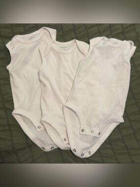 Hanes White Cotton Sleeveless Onesies Trio